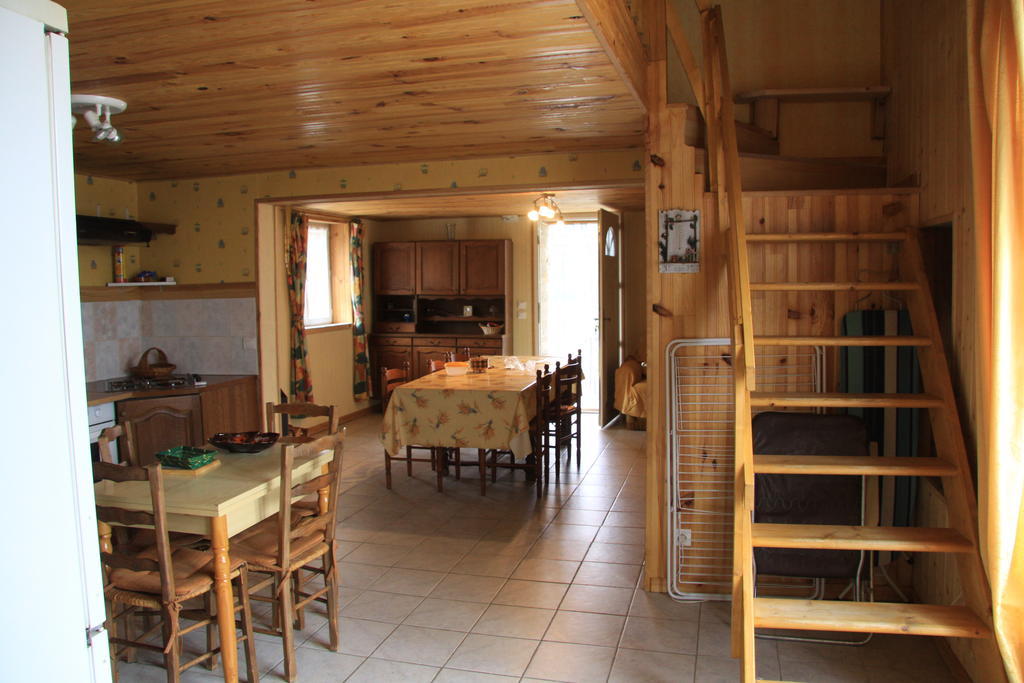 Gite Chez Coste Gilles Saint-Privat-du-Dragon Esterno foto