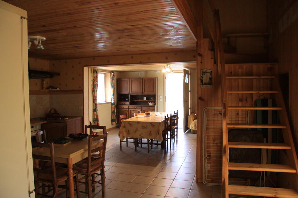 Gite Chez Coste Gilles Saint-Privat-du-Dragon Esterno foto