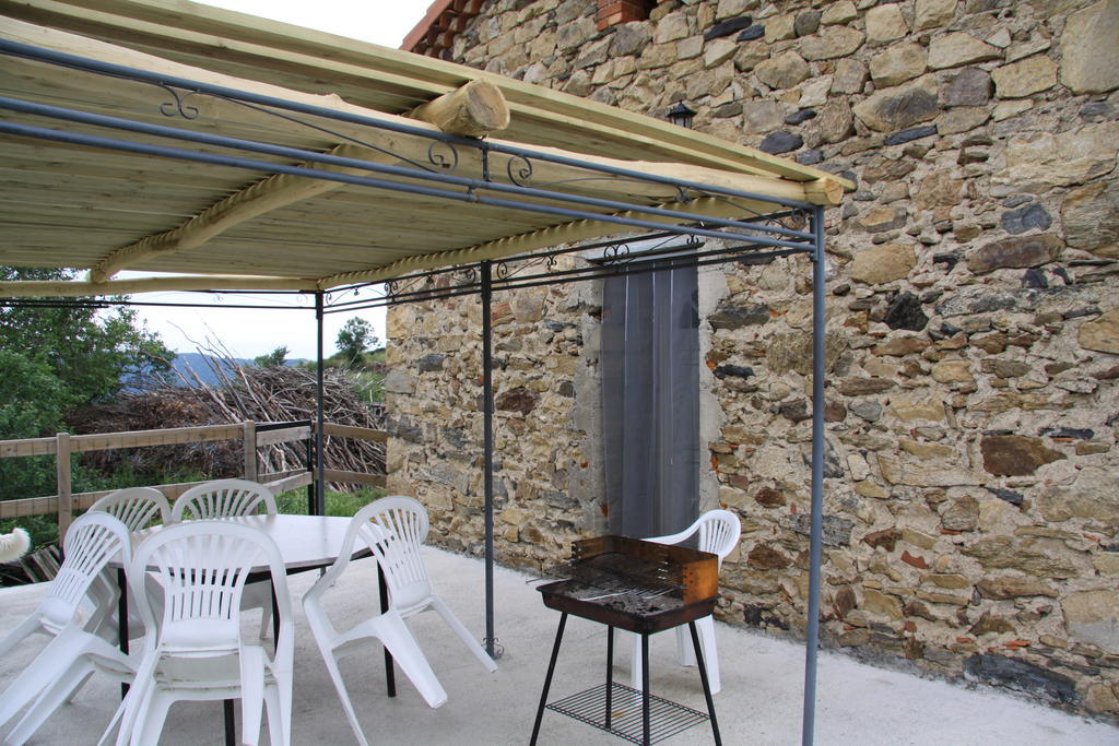 Gite Chez Coste Gilles Saint-Privat-du-Dragon Camera foto